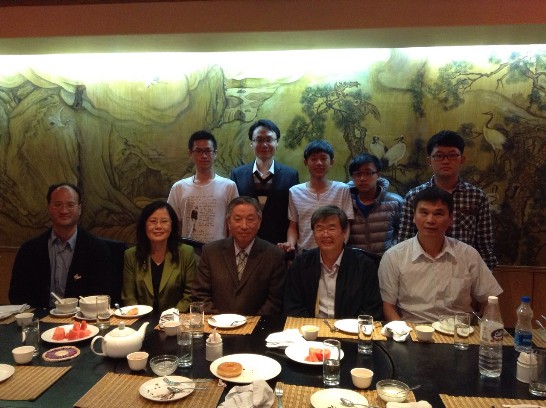 Amb. Tien Chung-Kwang congratulated the Taiwanese students who won the prizes of International Junior Science Olympiad. Front row from the left: Prof. Kwok Tung Lu, Madam of Amb. Tien, Amb. Tien, Prof. Yung Ta Chang and Prof. Wei Shiu Hung. In the back row from left: Po Han Lin, Yi Ta Chen, Ching Wei Huang, Hsueh Ju Liao and Ching Hong Cheng.