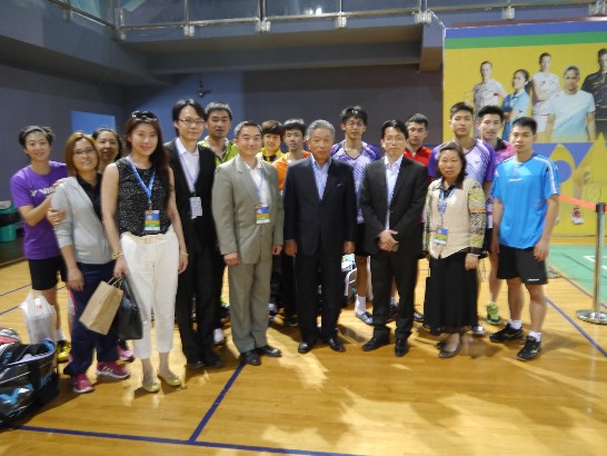 Amb. Tien Chung-Kwang, TECC colleagues and the Taiwan Badminton delegates.