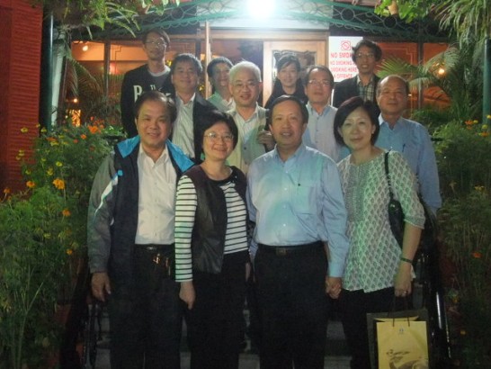 「台印竹林開花及鼠患防治研討會」於11月11-12日在印度阿薩姆省古瓦哈蒂（Guwahati）舉辦，我方代表團由行政院農業委員會林業試驗所研究員陳財輝率領。本處翁代表於11月15日接見訪團，除聽取簡報外，期許訪團能持續強化台印農業相關研究合作。