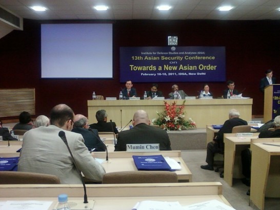    印度新德里著名智庫「國防分析研究院」（Institute of Defence Studies &amp; Analyses, IDSA）於2月16-18日舉行「Asia Security Conference 2011：Towards A New Asia Order」國際研討會，本處翁代表偕相關同仁應邀出席首日會議，與各國與會學者交換意見。