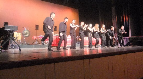 朱宗慶打擊樂團世界各地廣受好評的朱宗慶打擊樂團2011年4月18日於新德里演出，4月21日於孟買演出。