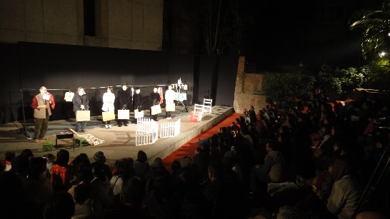 「偶偶偶劇團」在藝術節中演出兩場原創偶劇劇碼「後院的奇幻王國（The