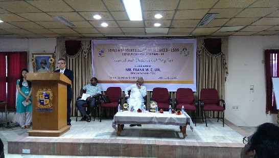 林明誠處長(左)