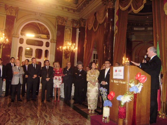 義大利國會參、眾議員、各界友我人士及僑胞等逾350人出席我國慶酒會-義國會「友協」V. Zanetta主席致詞