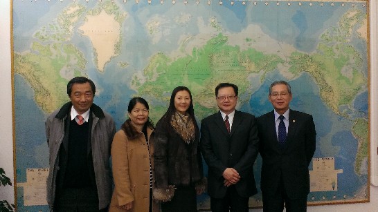 高大使參訪長榮海運義大利總部