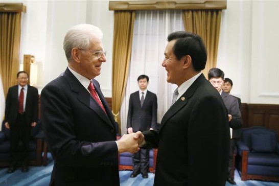 總統接見義大利前總理、前歐盟執委蒙蒂（Mario Monti）參議員