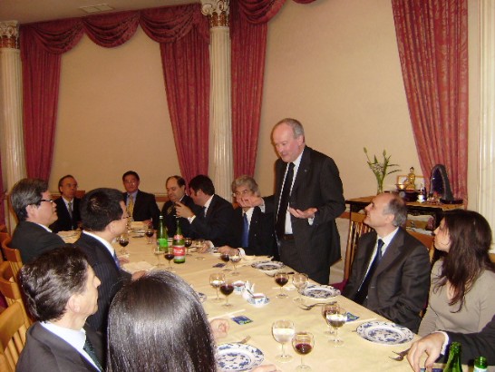 駐義大利代表處2009/04/02為義國會友台小組主席詹內達參議員辦理生日晚宴