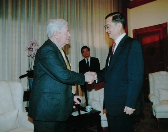 中華週報1883号(1998.11.19)