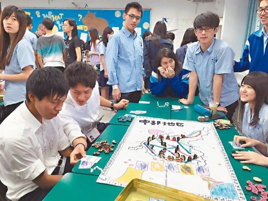 台日高校生がアニメソングなどで交流深める