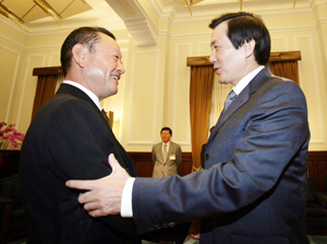 馬英九総統が日華議員懇談会の訪問団一行と会見