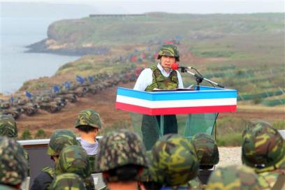 馬英九総統が澎湖島での軍事演習を指揮