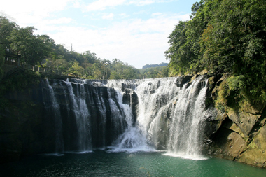 台湾のナイアガラを訪ねる　十分瀑布