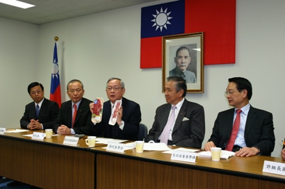 台灣立法委員針對進口美牛問題與日國會議員交換意見