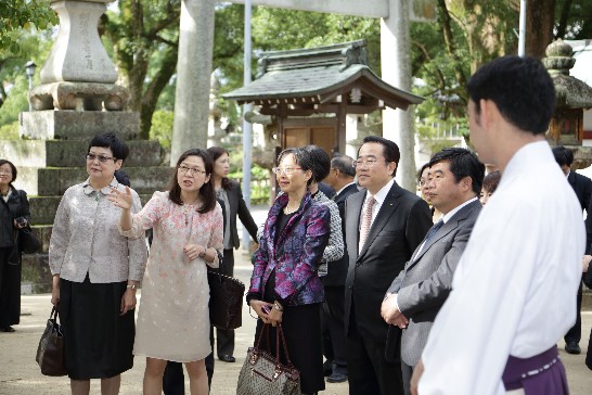 榮譽團長行政院長夫人李淑珍女士等一行參觀太宰府天滿宮