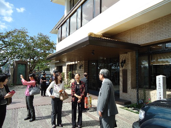 李淑珍・名譽團長行政院院長夫人參觀下關市春帆樓