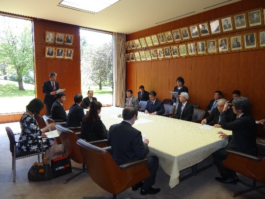 沈大使伉儷拜會熊本縣議會前川收議長等人