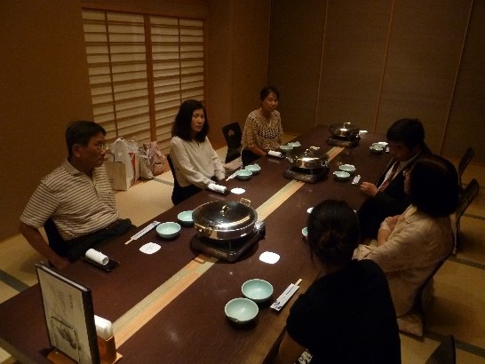 鹿児島県蓬莱会懸崎瑞鈴前会長（左二）