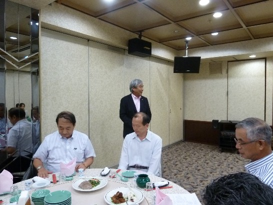 日台友好福岡市議会議員連盟事務局長妹尾俊見議員が司会者を担当  