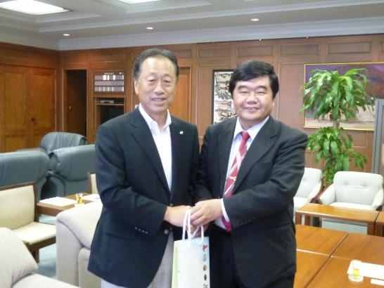 佐賀県県議会木原奉文議長を訪問