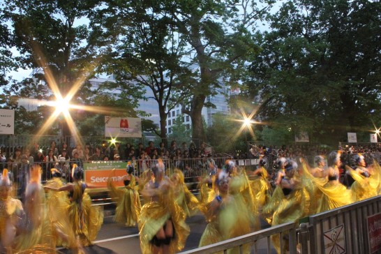 台湾チーム大通公園5丁目の演出様子