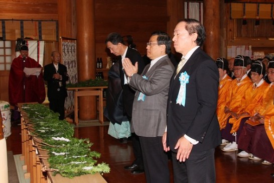 陳処長の玉串奉奠