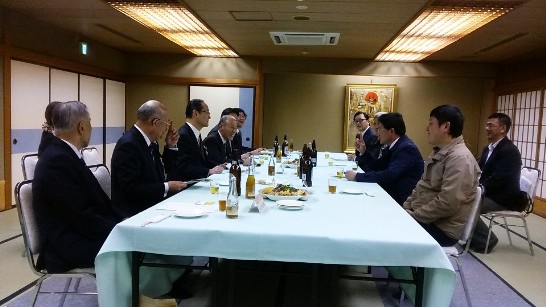 兩市長高峰會談