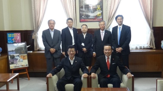 李會長嘉進104年10月29日拜會大阪府松井一郎知事