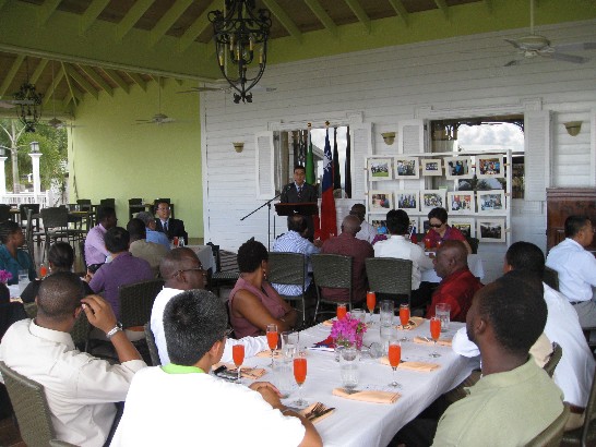 曹大使致詞感謝克國國合之友會對我及本館之支持與協助。