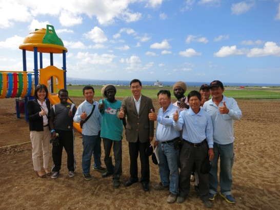 曹大使與我商工程團隊、克國文化部及公共工程部人員共同合影。