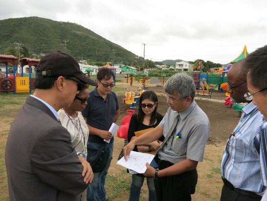 曹大使與克國文化部次長Sharon Rattan等就相關施工規劃及進度討論。