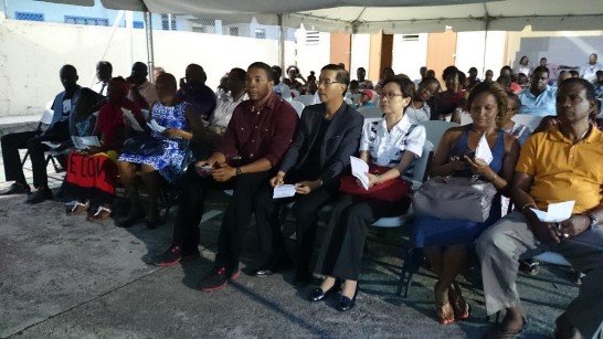 駐館曹大使夫婦應克國文化部部長Marcella Liburd邀請參加剪綵儀式，克國科技部部長Glenn Phillip、克國駐韓國大使Errol Maynard、克國文化部次長Sharon Rattan及社區民眾共約150人在座。