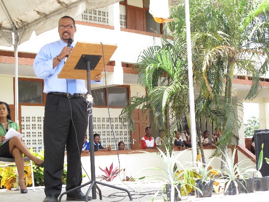 外交部長包士傑致詞