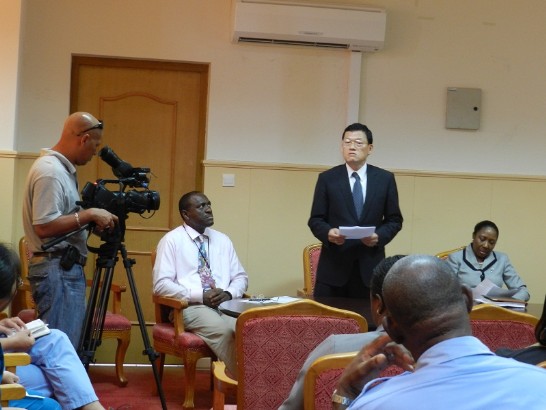 章大使計平致詞