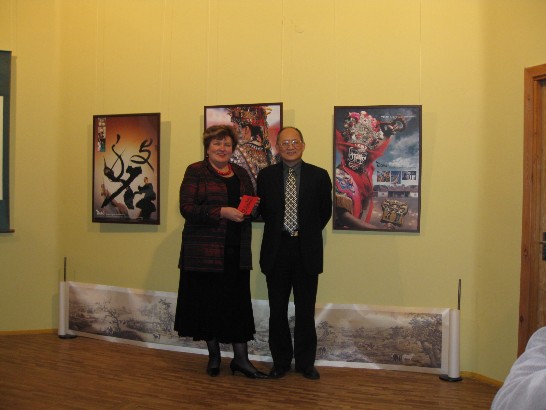 Mr. David Wang and Ms. Venta KOCERE are in the Taiwan Art Exhibition on February 26, 2010.