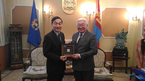 本處黃代表拜會蒙古烏蘭巴托市長