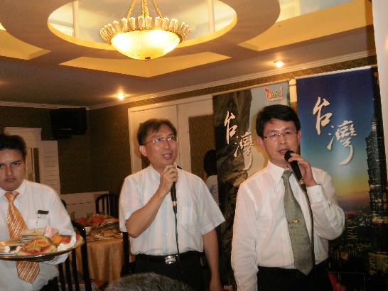 台商與代表處同仁展現好歌喉