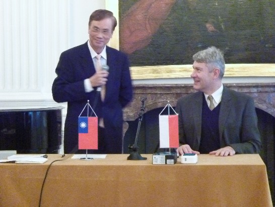 Taiwan donate iiiGuide-c system to the Palace Museum in Wilanow