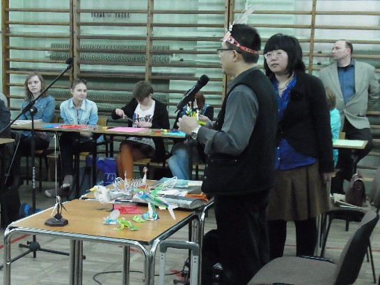 The presentation of Mr.Hsin-fu Hung in the Radom Art School. 03