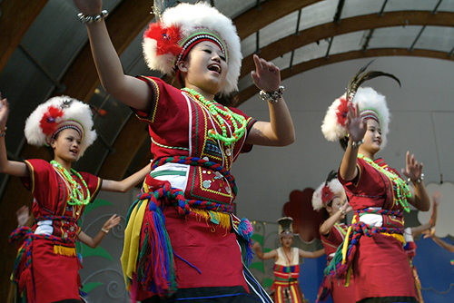 Aboriginal Dancing Troupe in Lublin 05