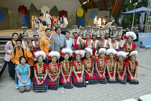 Aboriginal Dancing Troupe in Lublin 15