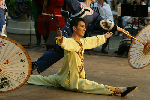 HonWa Folk Dance Troupe in Lodz 20