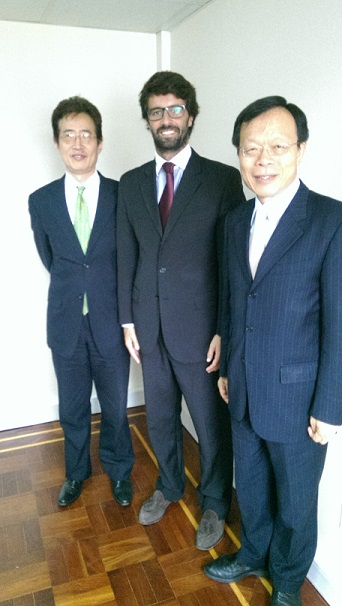 何代表拜會葡國旅遊公會執委會委員Nuno Bernado