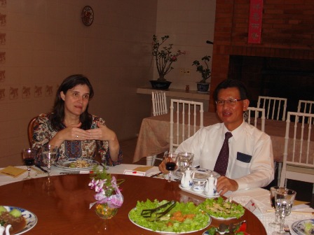 En la residencia del Embajador de Taiwan se ofrecio un cena en honor a la Vice Ministra de Educacion Diana Serafini y su esposo