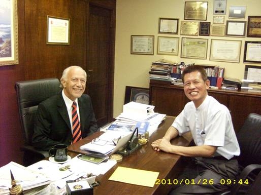 Enero 26, 2010, Reunion entre el embajdor Lien-sheng Huan y el rector Dr.Andrés Benkö