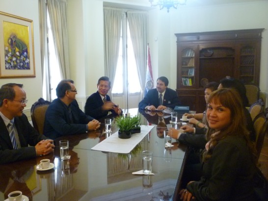 2010.05.27 El Vice presidente de la Republica del Paraguay, Dr.Federico Franco, recibio a empresarios taiwaneses que residen en Brasil