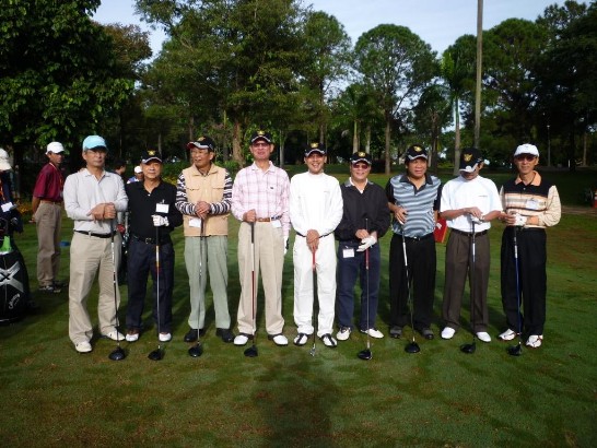 2010.05.22 El Embajador Lien-sheng Huang visita a los taiwaneses residentes en Ciudad del Este