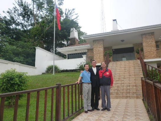 2010.05.22 El Embajador Lien Sheng-huang visito a los taiwaneses residentes en Ciudad del Este