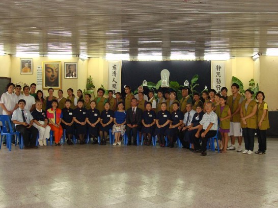 2011.01.09 Ceremonia en templo budista