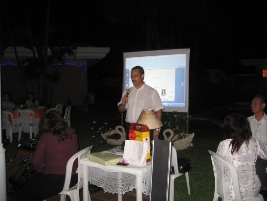 2010.12.10 Carlos París會長致詞