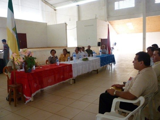 99.01.04黃大使夫人與第一夫人出席San Pedro del Paraná市政府舉辦之職訓局結業典禮場合暨歡迎會